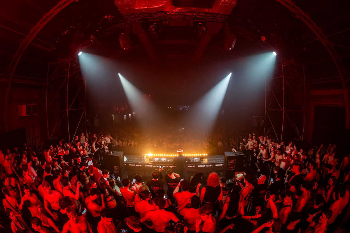 Loading... just a sec